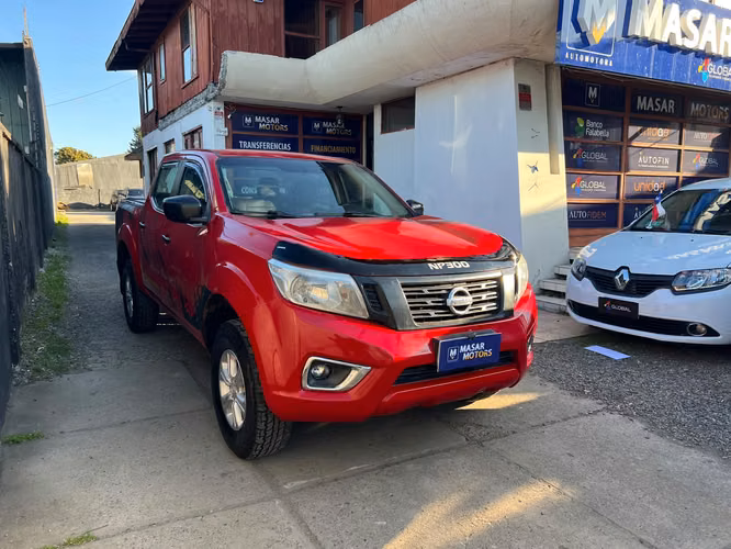 NISSAN NP300
