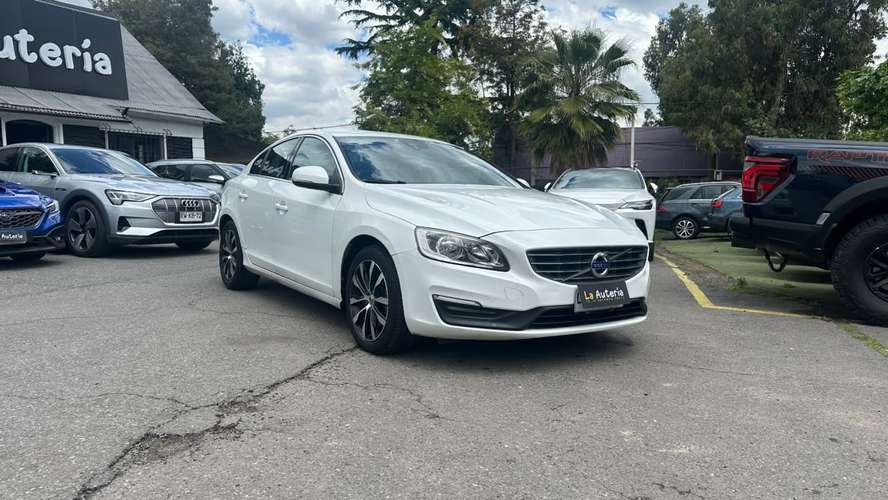 VOLVO S60 D2 2.0 (2019)