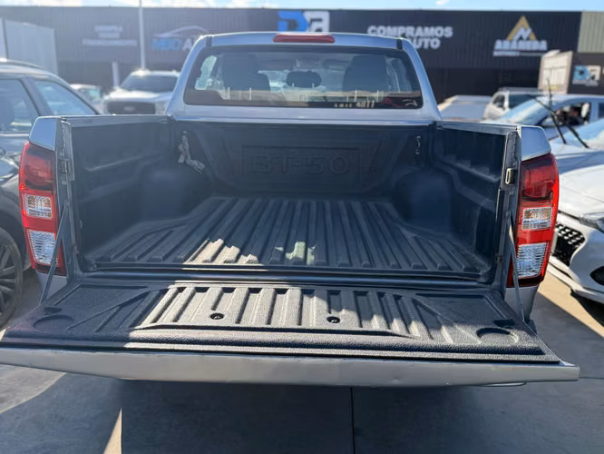 MAZDA BT50 4X4 - Imagen 6