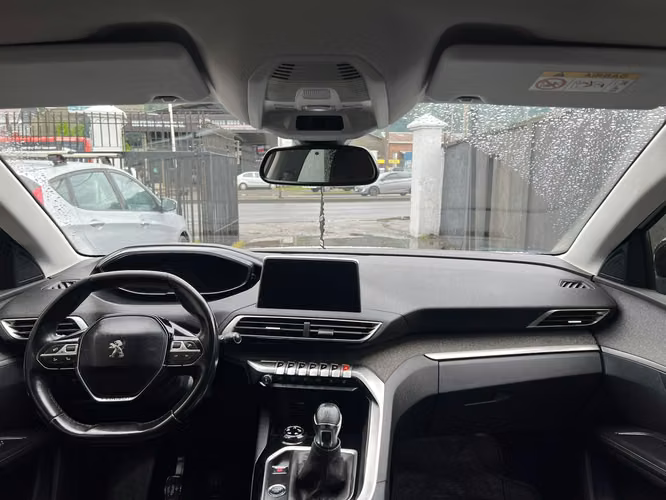 PEUGEOT 5008 - Imagen 6