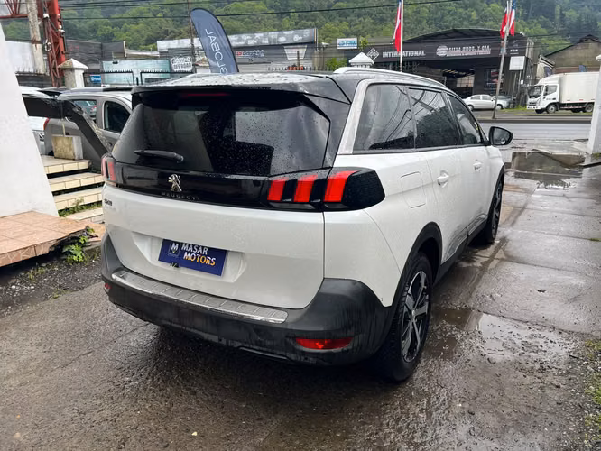 PEUGEOT 5008 - Imagen 4