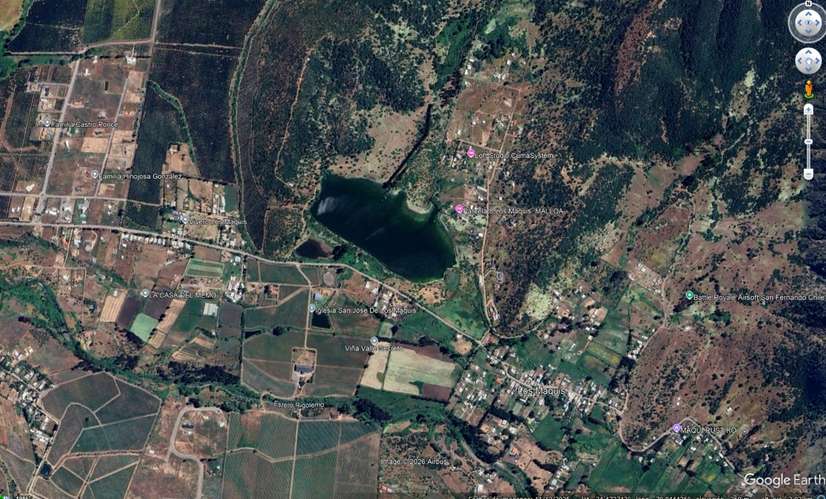 Campo en venta en Malloa, entorno agrícola y vitivinícola