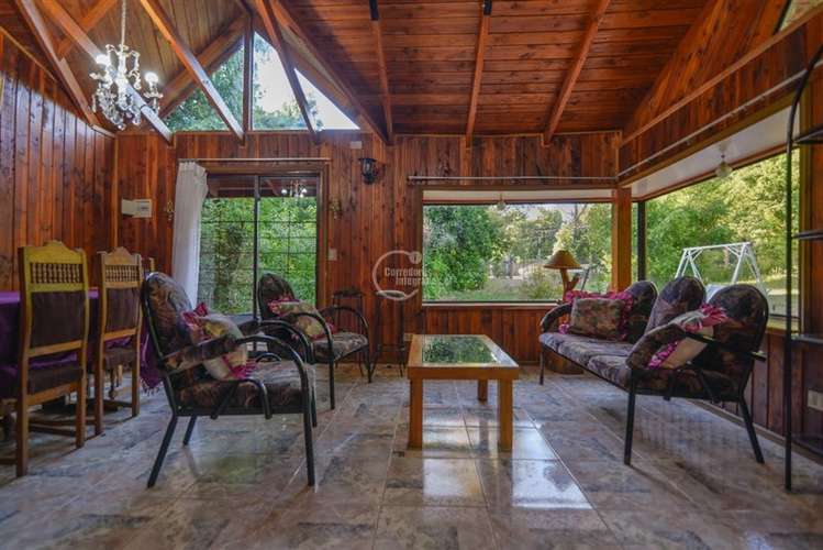Casa con potencial comercial en Molco - Villarrica
