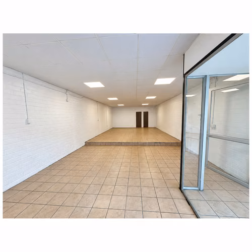 Local comercial remodelado, centro, 85 m² | Sin comisión