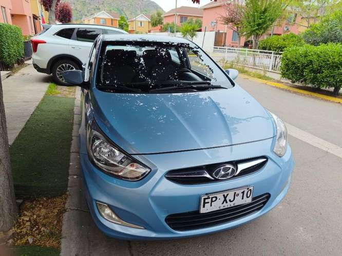 Hyundai accent RB 2013 - Imagen 3