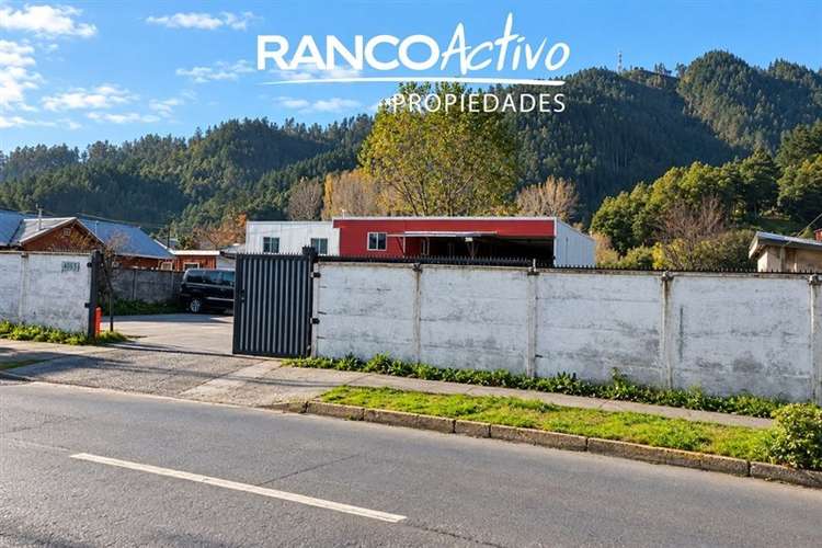 Arriendo sitio comercial con galpón en Chiguayante