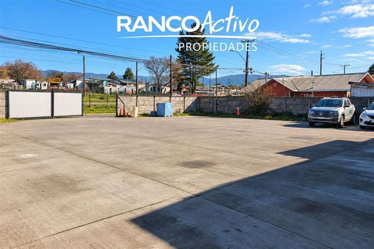 Arriendo sitio comercial con galpón en Chiguayante