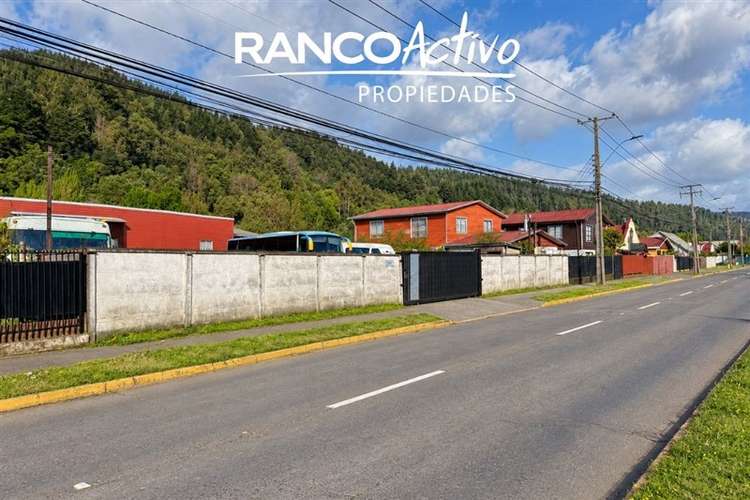 Arriendo sitio comercial con galpón en Chiguayante