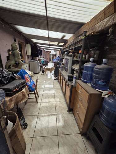 Casa frente a Mall Cenco Florida 4D 2B Para Remodelar - Imagen 7