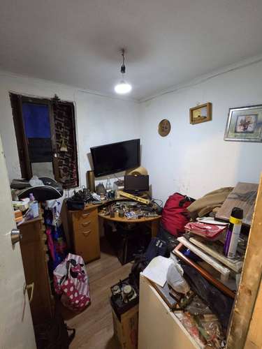 Casa frente a Mall Cenco Florida 4D 2B Para Remodelar - Imagen 6