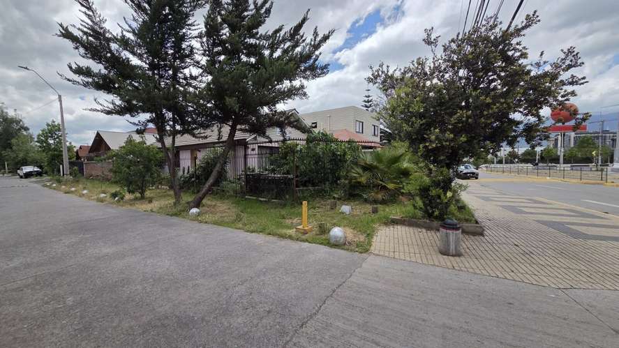 Casa frente a Mall Cenco Florida 4D 2B Para Remodelar - Imagen 28