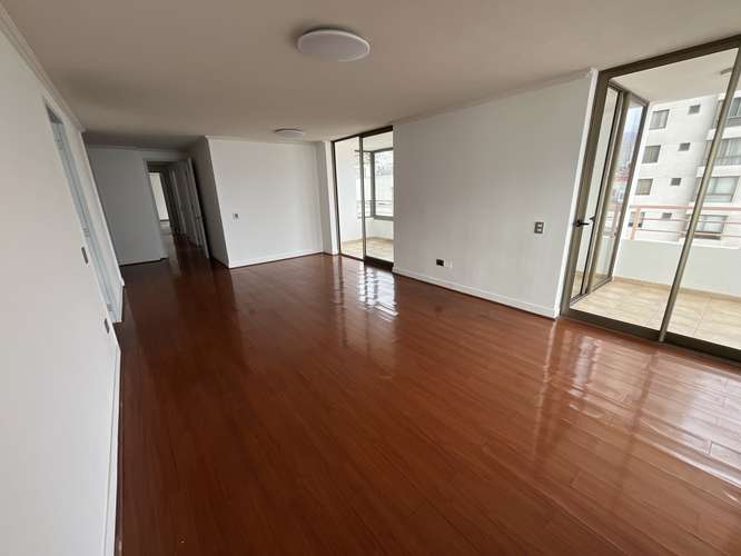 Arriendo amplio departamento de 4 habitaciones - Imagen 9