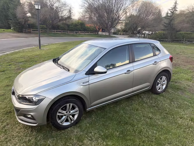 Volkswagen Polo Comfortline 1.6 MT5 2021