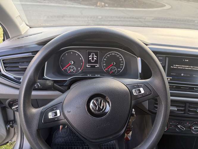 Volkswagen Polo Comfortline 1.6 MT5 2021