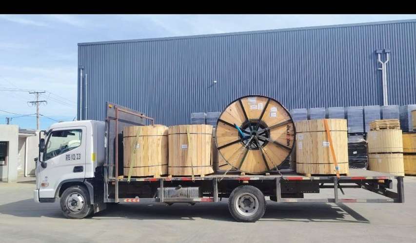 VENDO CAMION POR CAMBIO DE RUBRO