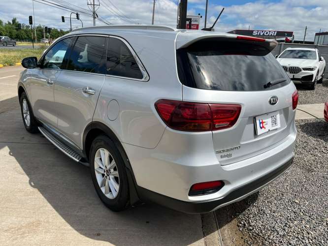 KIA SORENTO EX 2.4 MT 2019