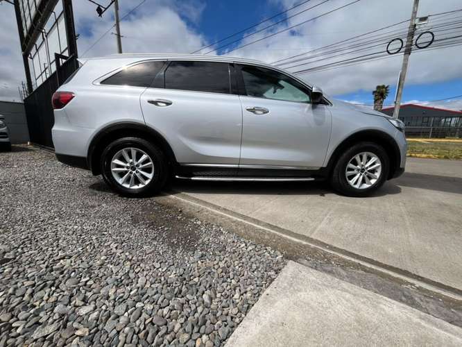 KIA SORENTO EX 2.4 MT 2019