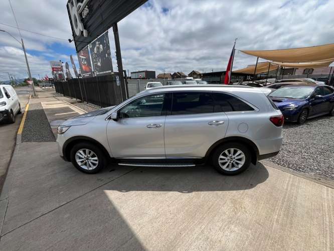 KIA SORENTO EX 2.4 MT 2019