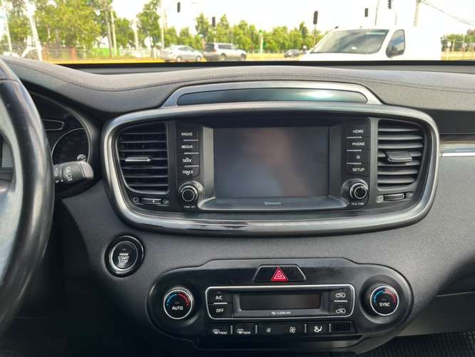 KIA SORENTO EX 2.4 MT 2019