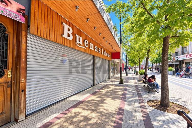 Se arrienda excelente local en el centro de talca