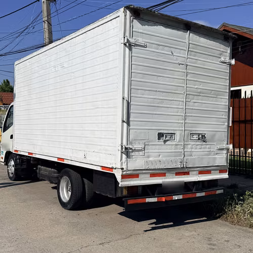Foton Aumark 613 2016 furgón térmico con equipo de frío
