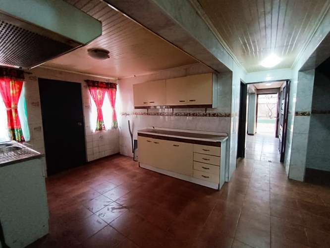 181 M2 CONTRUIDOS Y 219 M2 DE TERRENO 7D 3 B