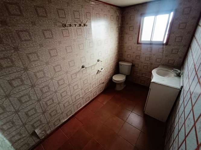 181 M2 CONTRUIDOS Y 219 M2 DE TERRENO 7D 3 B
