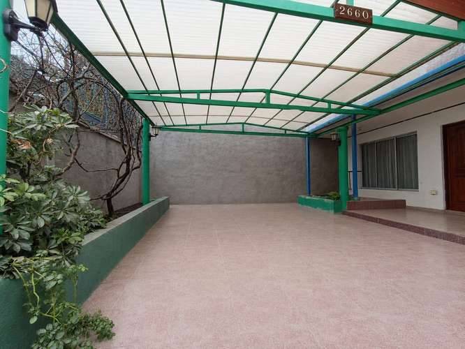 181 M2 CONTRUIDOS Y 219 M2 DE TERRENO 7D 3 B