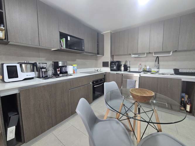 ARRIENDO DEPARTAMENTO AMPLIO 2 DORMIT 2 BAÑOS AMOBLADO - Imagen 5