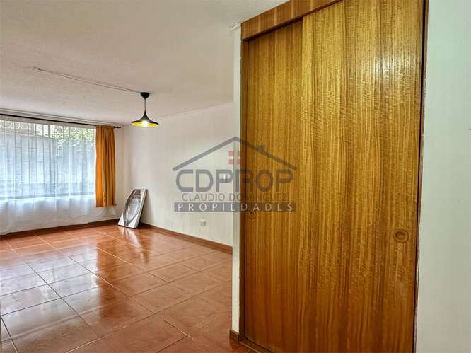 VENTA DEPTO 2D1B PATIO PRIVADO Y ESTACIONAMIENTO AMPLIO - Imagen 2