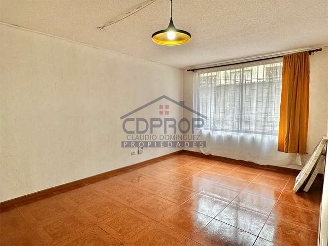 VENTA DEPTO 2D1B PATIO PRIVADO Y ESTACIONAMIENTO AMPLIO - Imagen 4