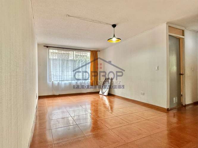 VENTA DEPTO 2D1B PATIO PRIVADO Y ESTACIONAMIENTO AMPLIO - Imagen 3