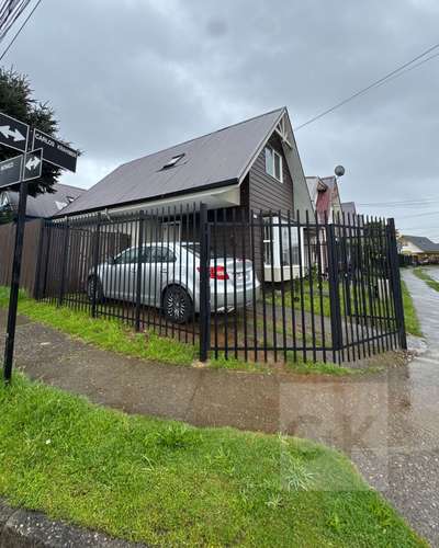 ARRIENDO CASA REMODELADA 3D 2B VALDIVIA (187655)