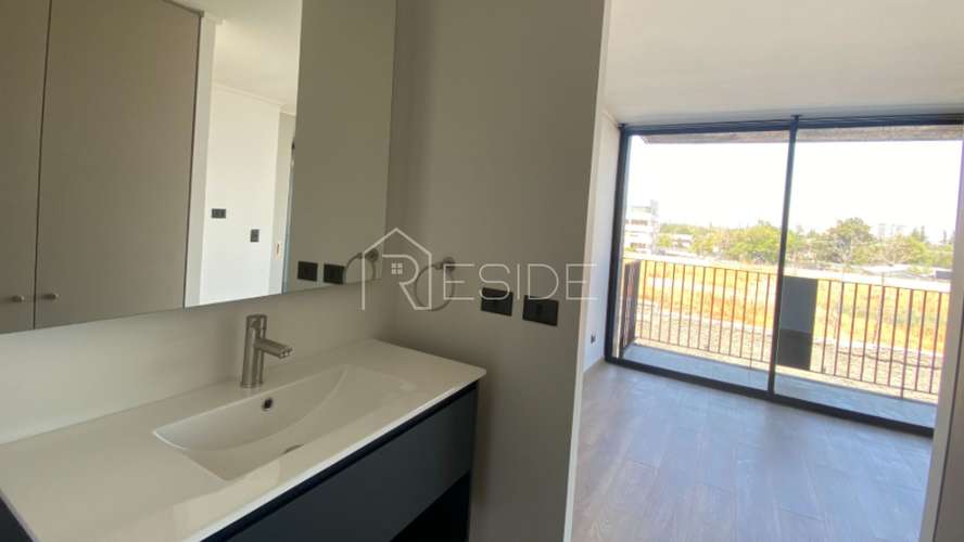MODERNO DEPARTAMENTO DE 1 DORMITORIO CON BODEGA EN ÑUÑOA - Imagen 13