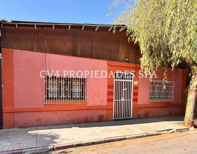 ¡Propiedad en Venta en Estación Central con galpón! - Imagen 2