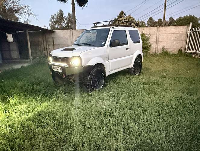 Suzuki Jimny 2014 4x4 – Preparado para off-road
