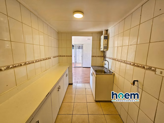 ¡CASA DE UN PISO CON 3 DORMITORIOS Y 2 BAÑOS EN TALCA!, VILLA COLIN SUR.