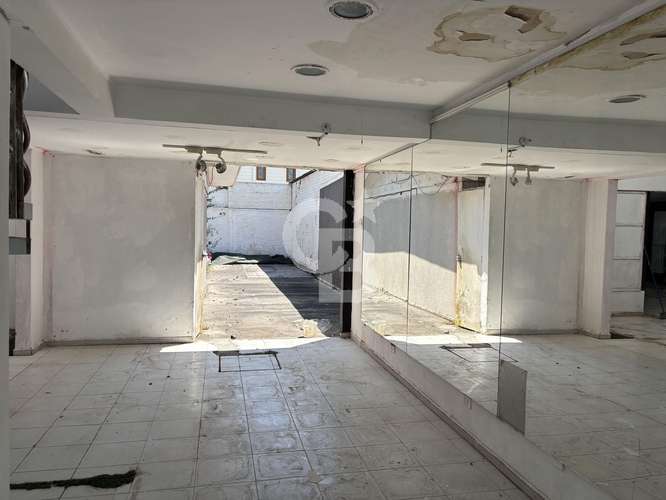 Local Comercial Av. Vitacura con Estacionamientos - Imagen 15