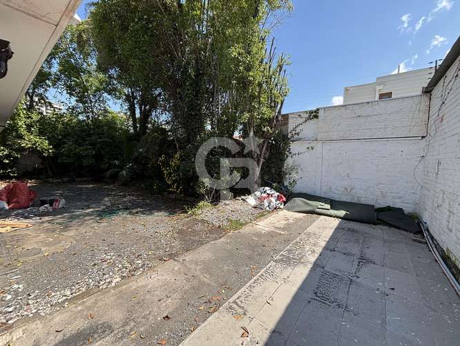 Local Comercial Av. Vitacura con Estacionamientos - Imagen 16