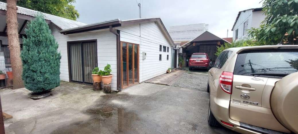 CASA PARA USO COMERCIAL 3D 2B 4E 1B SECTOR EX MATADERO CHIG.