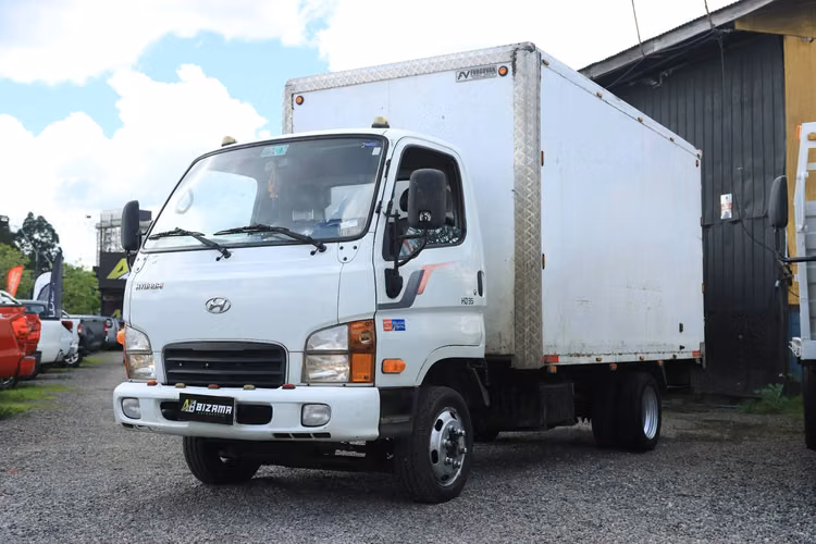 CAMION HYUNDAI HD35 AÑO 2017 2.5D CAJA 5TA CARROCERIA CERRADA CLASE B