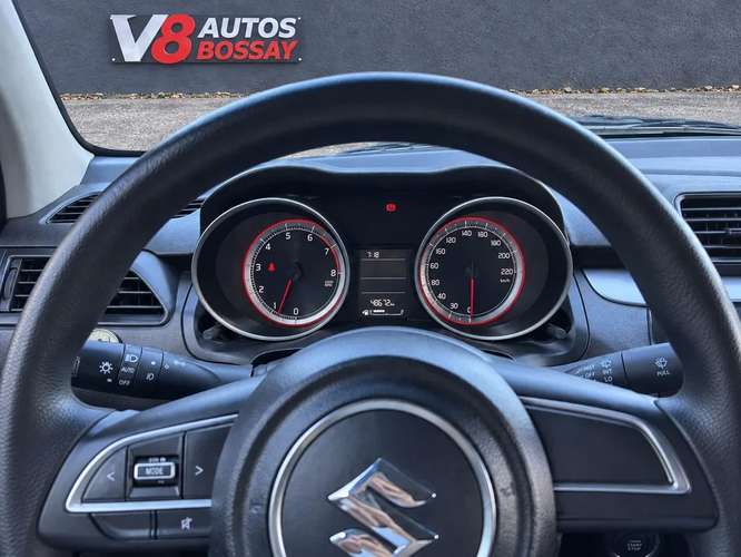 SUZUKI SWIFT 2WD 2022 - Imagen 12