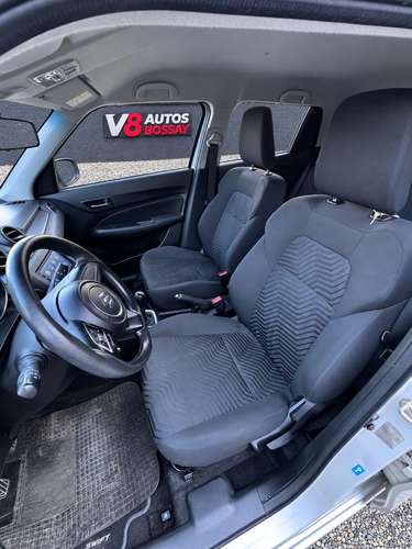 SUZUKI SWIFT 2WD 2022 - Imagen 9