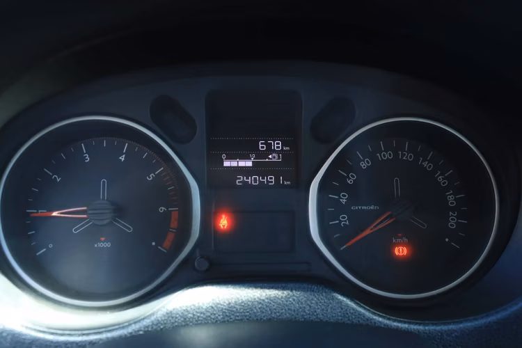 CITROEN C-ELYSEE 2019 FULL COLECTIVO AL DIA TRABAJANDO CUPO 11A