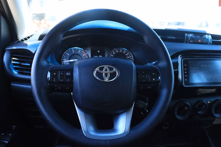 TOYOTA HILUX 2021 DX FULL AC 4X2 DIESEL 2.4L CONTROL CRUCERO DCAB - Imagen 18