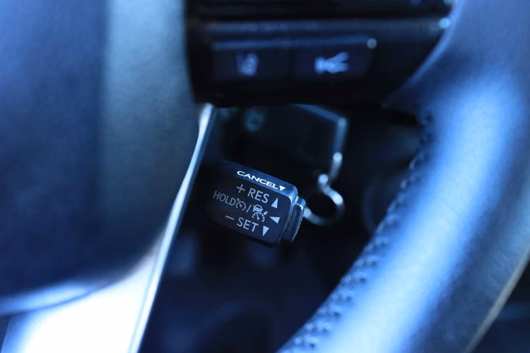 TOYOTA HILUX 2021 DX FULL AC 4X2 DIESEL 2.4L CONTROL CRUCERO DCAB - Imagen 9