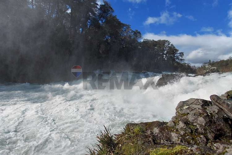 Inversión turística en pucón con río y saltos - Imagen 9