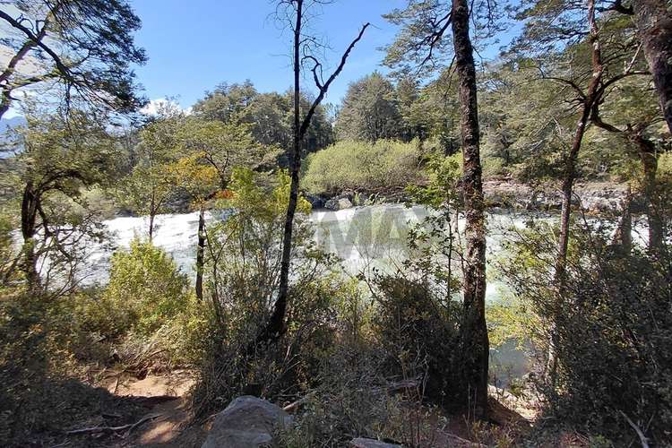 Inversión turística en pucón con río y saltos - Imagen 23