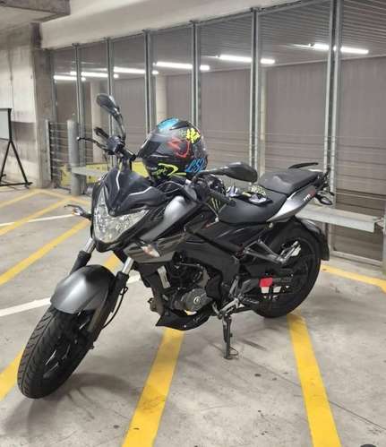 Bajaj NS200
