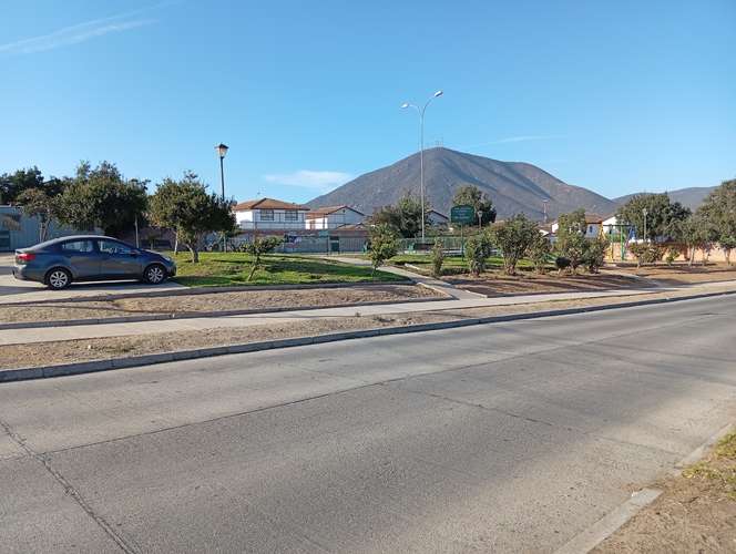 ACOGEDORA Y AMPLIA EN LAS LOMAS DEL MILAGRO - Imagen 2